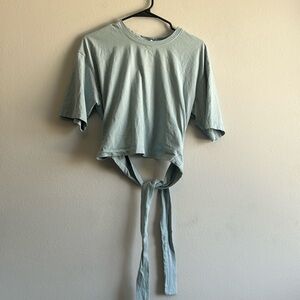 Blue Universal threads tie crop